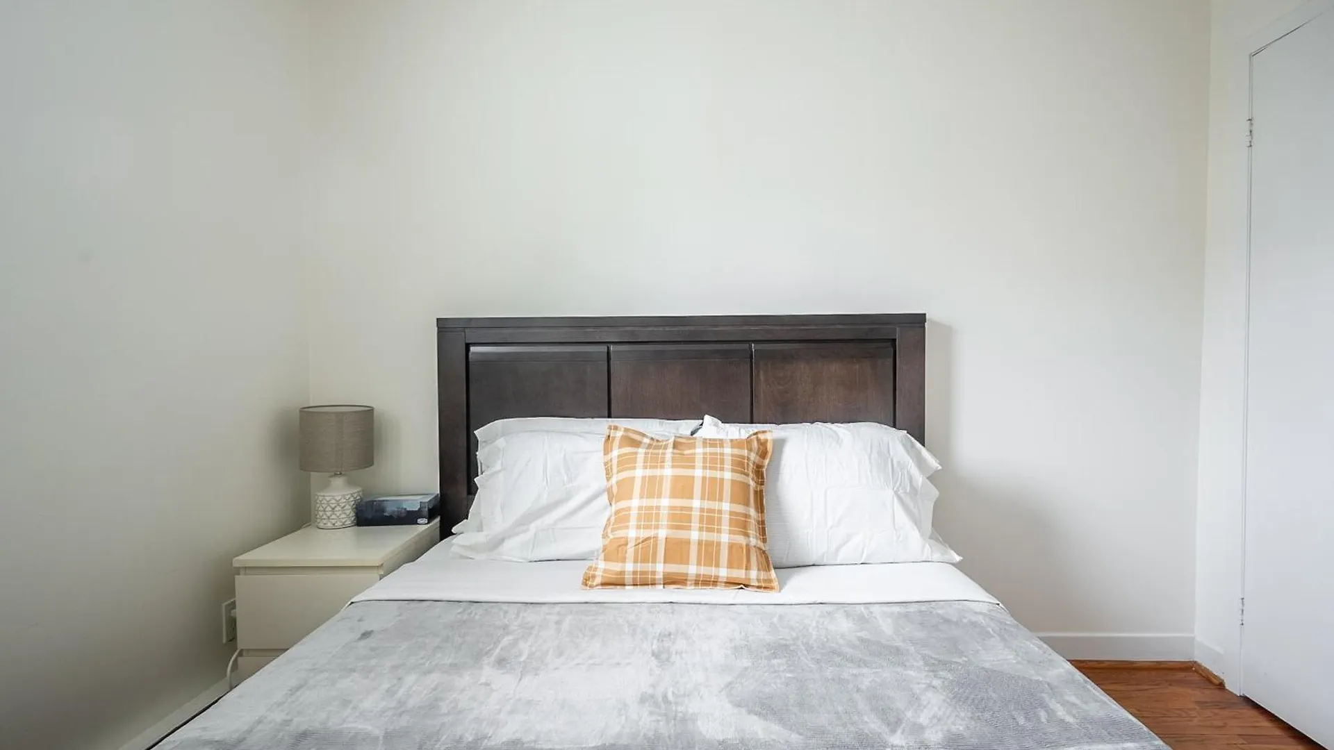 Penzion Hotel Cozy Townhouse In Chinatown Toronto