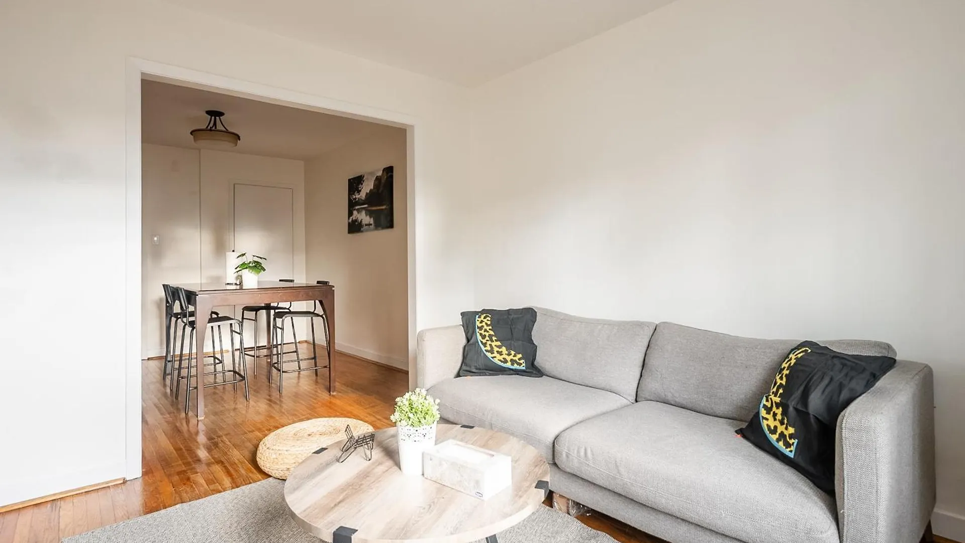 Cozy Townhouse In Chinatown Ξενοδοχείο Τορόντο Καναδάς