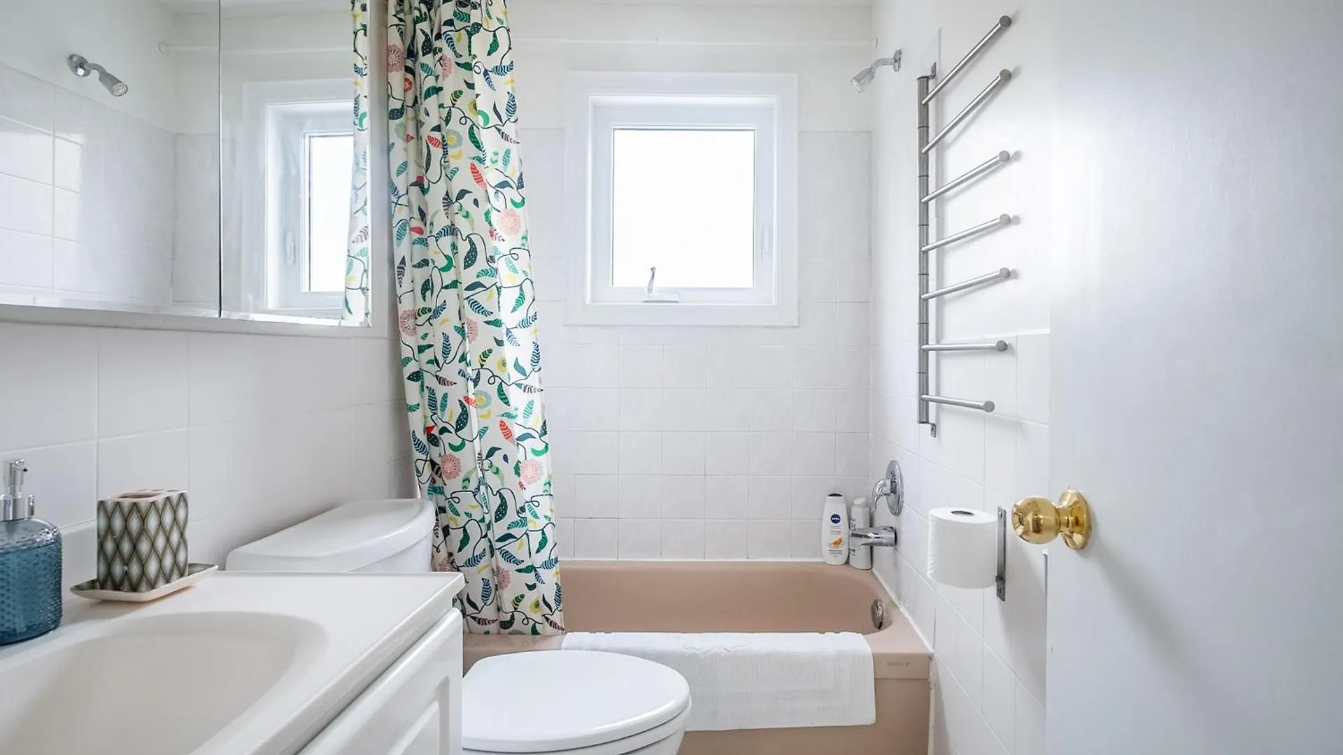 Cozy Townhouse In Chinatown Hotel Toronto